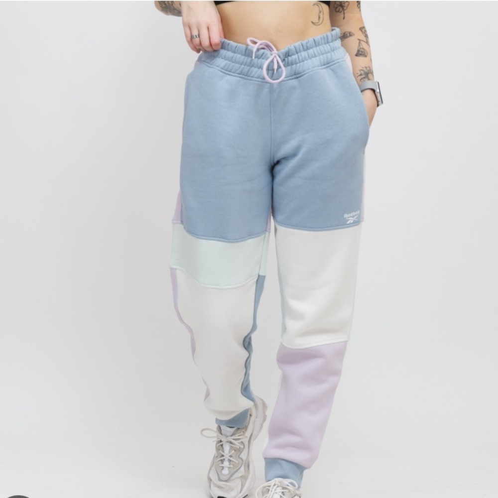 Reebok Pastel/ Multicolor Pant/Jogger/Sweatpant Size X-Small